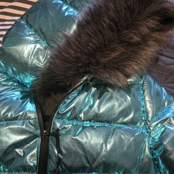 White Mark Metallic Blue Puffer Jacket - Picture 4 of 4